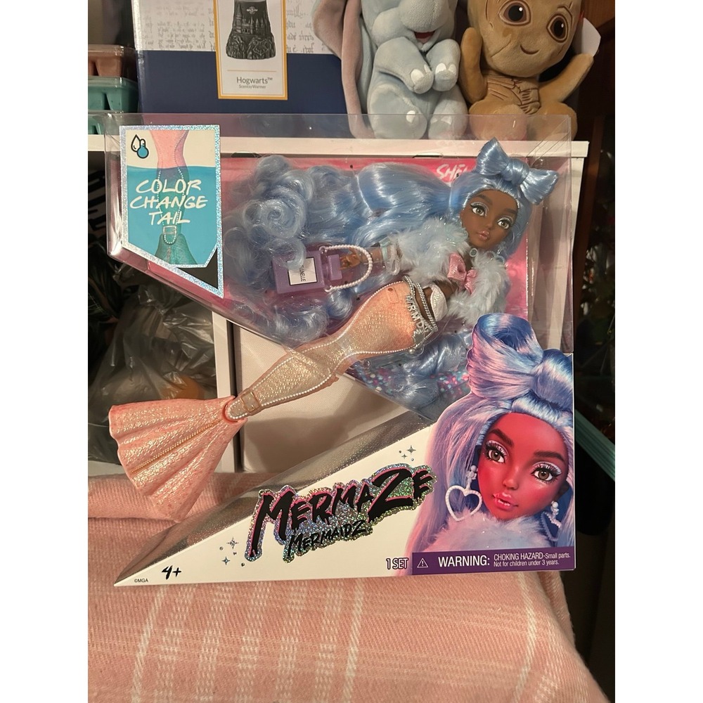Mermaze Mermaidz color change fashion doll Shellnelle